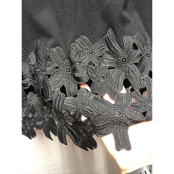 Lane Bryant Sweater Size 22/24 Black Laser Cut Floral Embroidered Hem - Picture 3 of 13